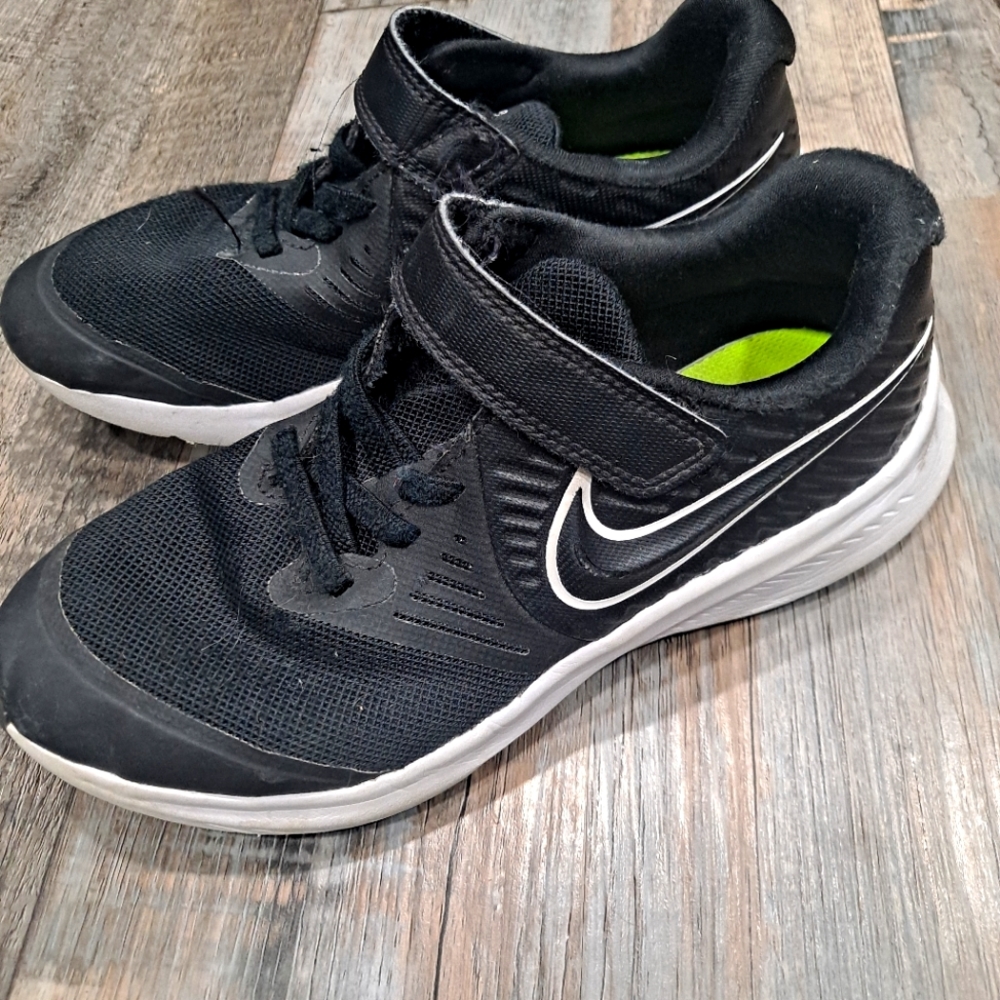 Boys nike